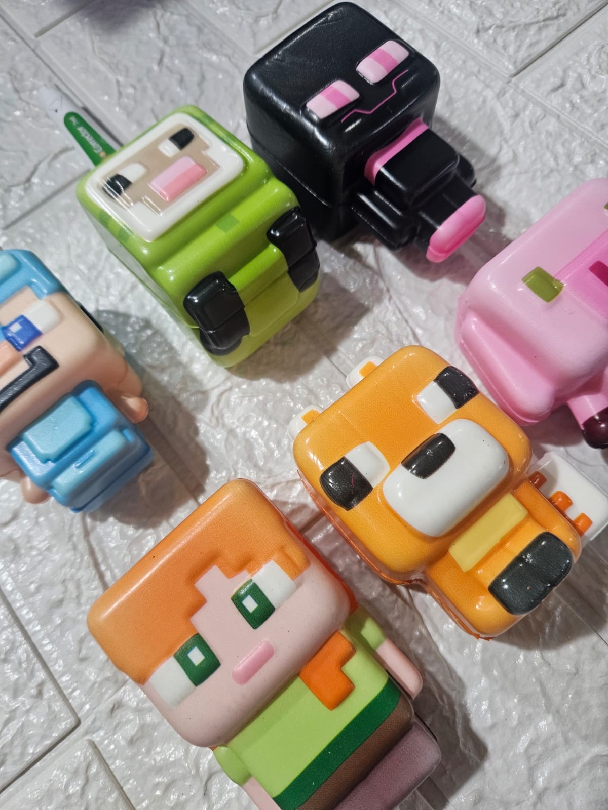 Pack 6 Squishy Minecraf sorpresas - Imagen 4